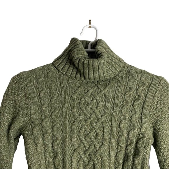 Eddie Bauer Women’s Green Lamb’s Wool Knit Turtleneck Sweater - Picture 2 of 8